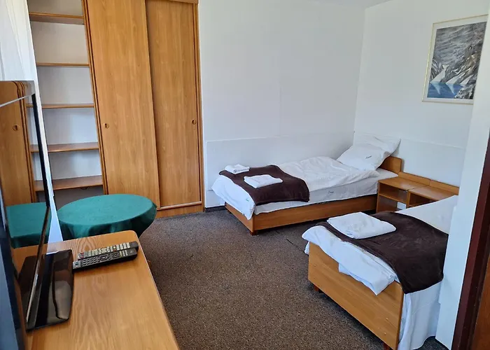 אתר נופש Osrodek Edukacji Lesnej Lesnik W Zakopanem זקופאנה